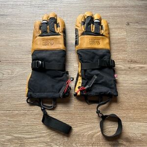 Mountain Hardwear Black and Tan Gloves